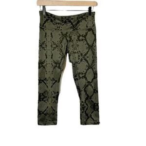 Lululemon LikeNew Wunder Under Crop 6 Ziggy Snake‎ Fatigue Green Full-On Luon
